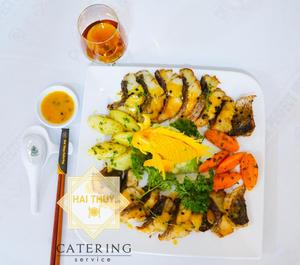 Thực đơn bữa tiệc đa dạng đẹp mắt chỉ có tại Hai Thụy Catering